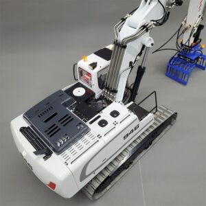Liebherr 946-3 RC excavator 6